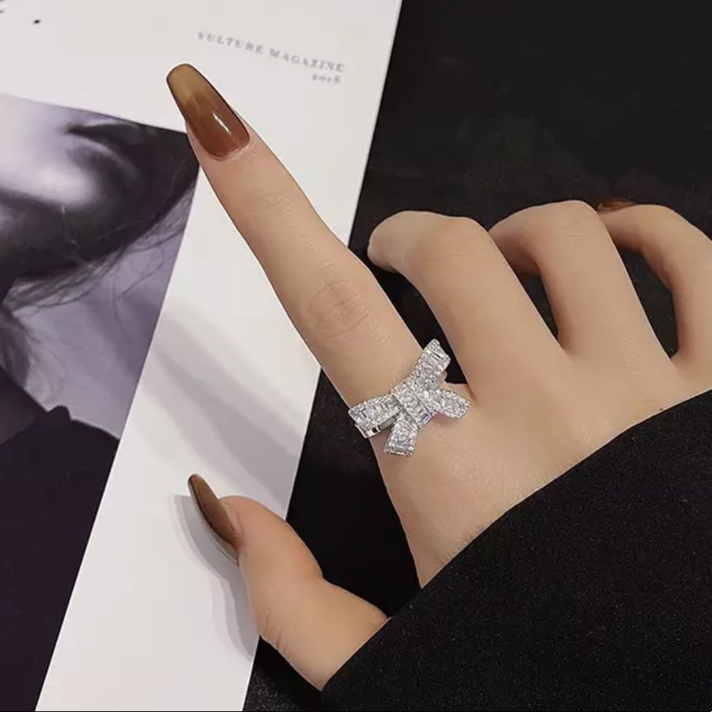 🌟Cute Sterling silver bow ring - Picture 3 of 4